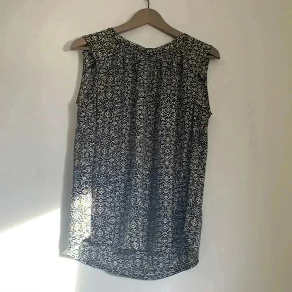 EUC Northern Reflections Office top tunic, size  med. - Picture 3 of 8